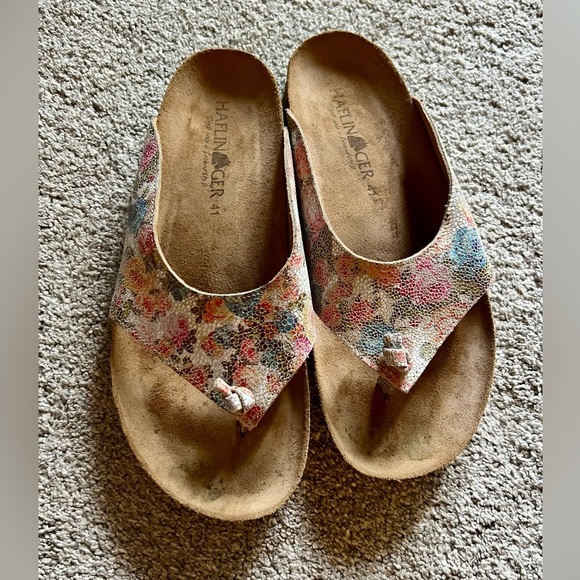 Haflinger Women’s Size 41 Sandals Floral Leather Thong Slides - Wore Twice! - Picture 1 of 5